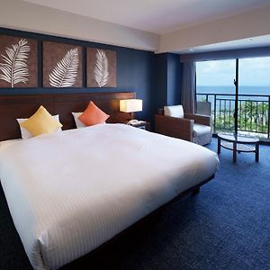 Corner King Room